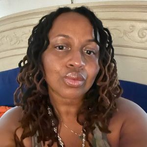 Meet your Posher, Djuana